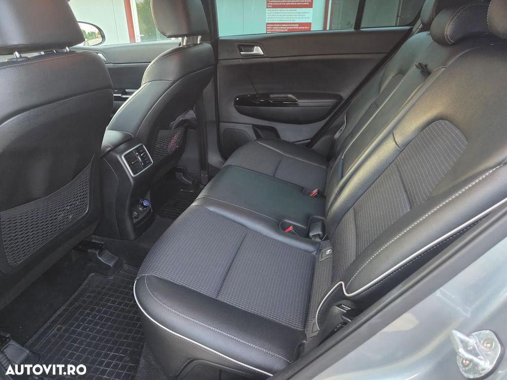 Kia Sportage 1.6 T-GDI 7DCT 4x4 GT Line - 9