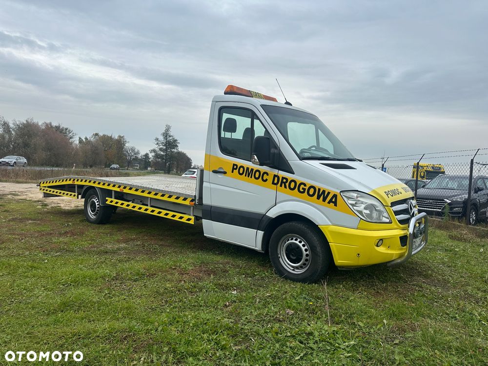 Mercedes-Benz Sprinter - 1