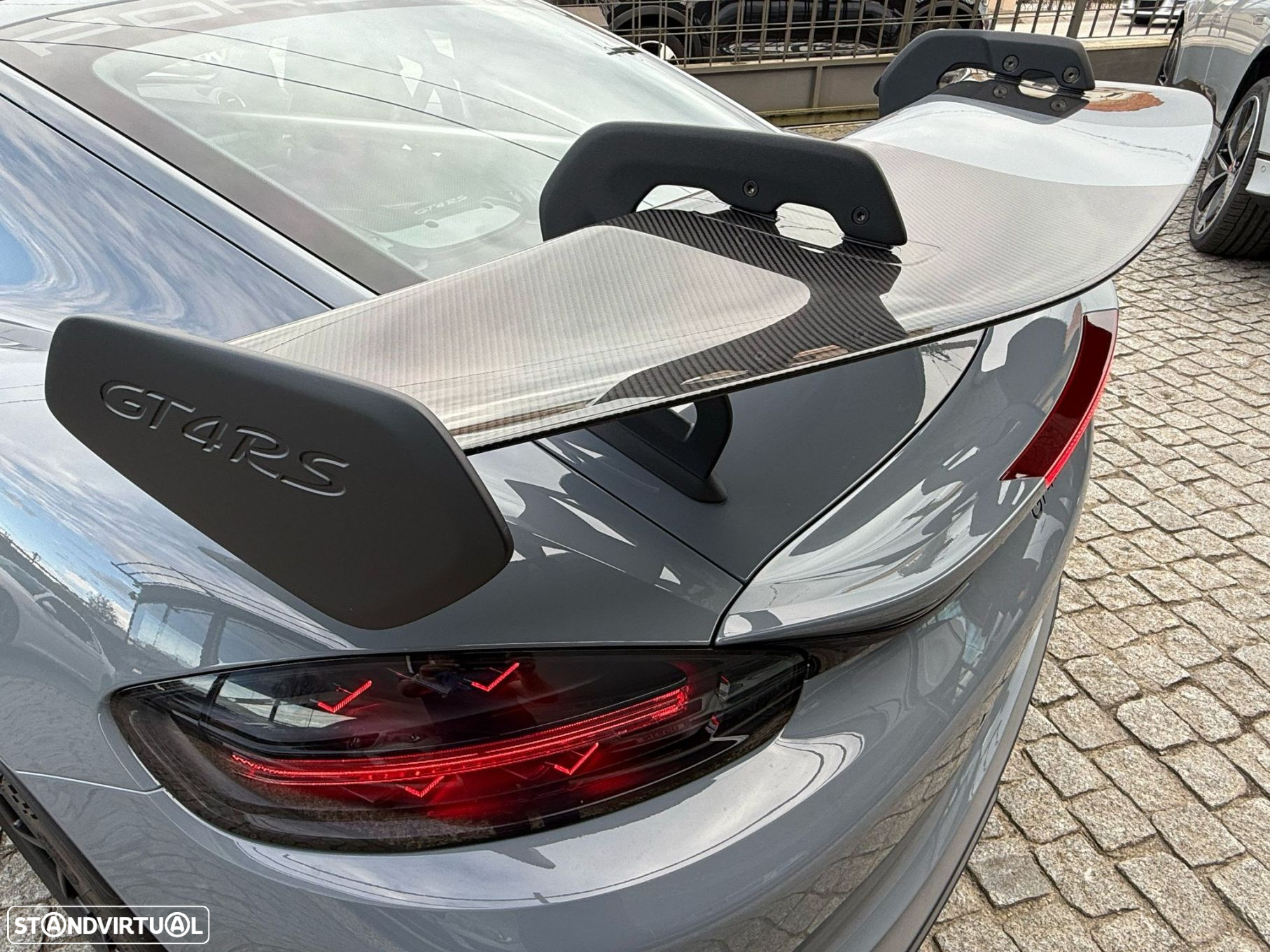 Porsche 718 Cayman GT4 RS - 11