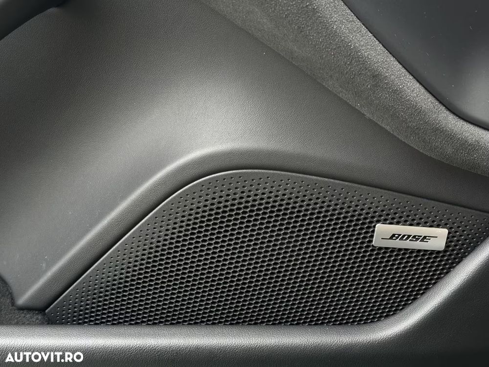 Porsche Taycan - 21