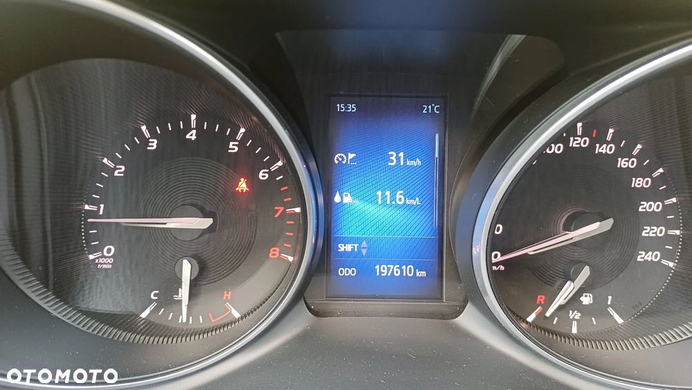 Toyota Avensis 1.8 Premium - 18