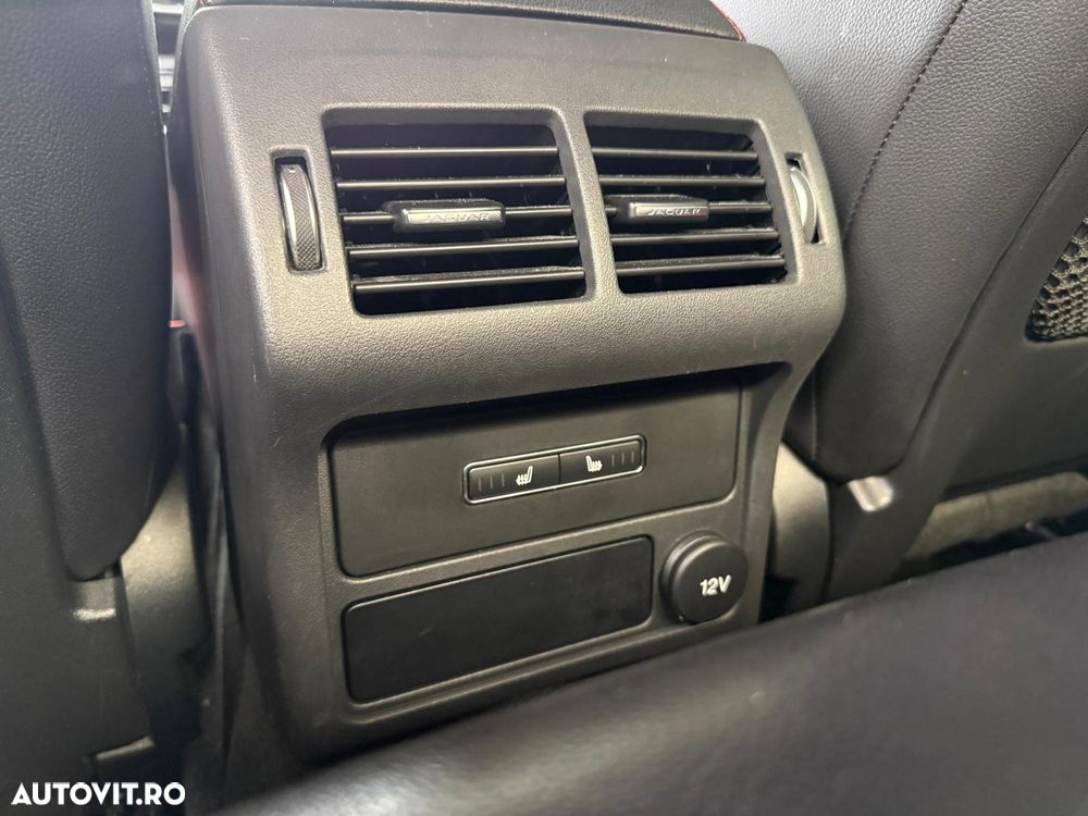 Jaguar XE 2.0 AWD R-Sport - 26