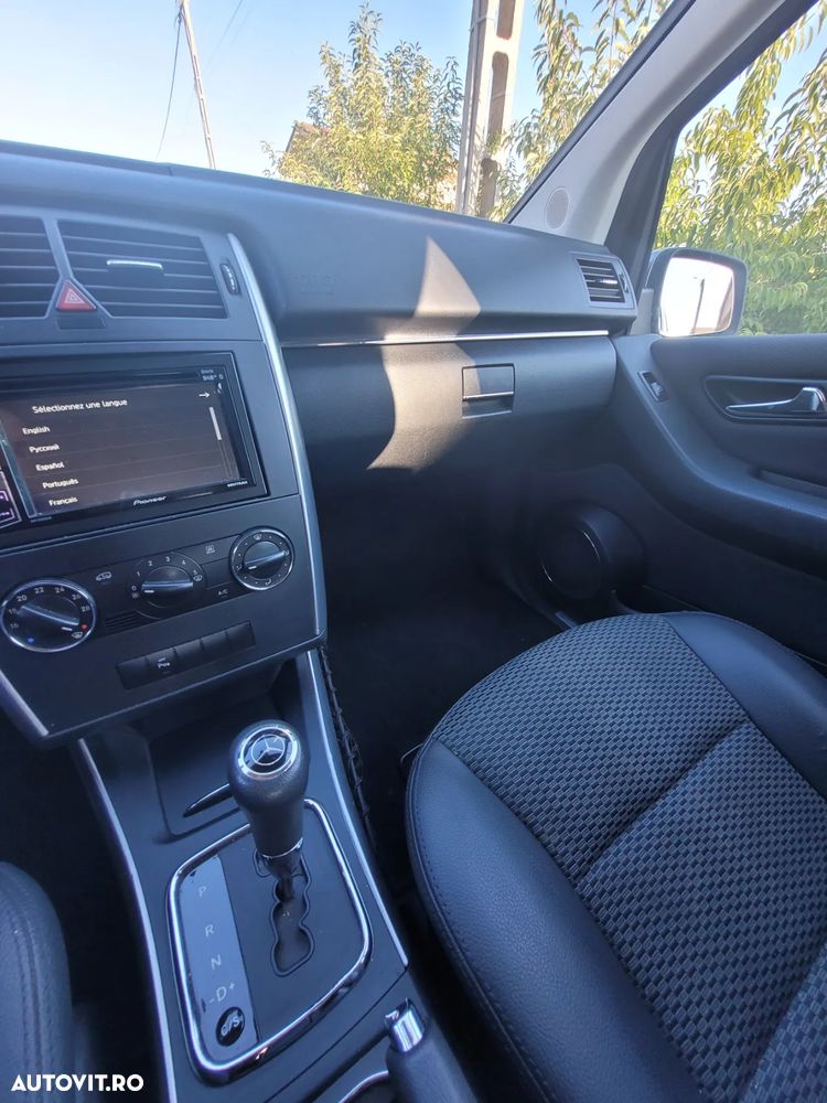 Mercedes-Benz B 180 CDI Autotronic - 17