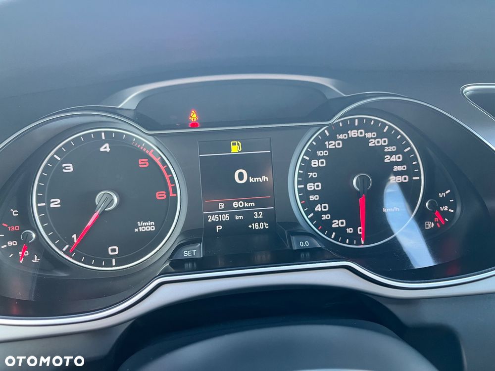 Audi A4 Avant 2.0 TDI DPF quattro S tronic S line Sportpaket - 25