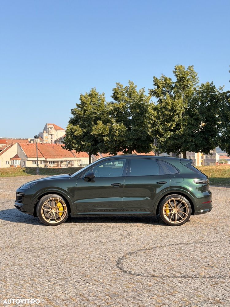 Porsche Cayenne - 2