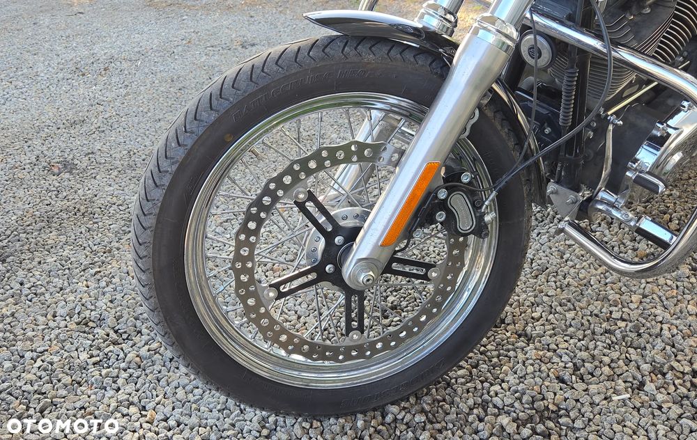 Harley-Davidson Dyna Super Glide - 13