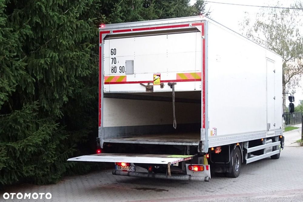 DAF LF 220 Euro 6 kontener 18p winda sprowadzony książka - 34
