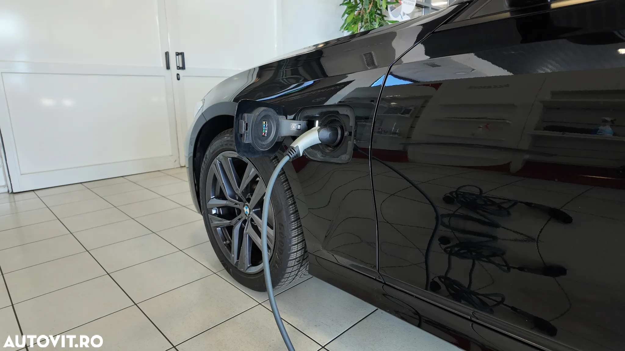 BMW Seria 3 330e xDrive Aut. Sport Line - 10