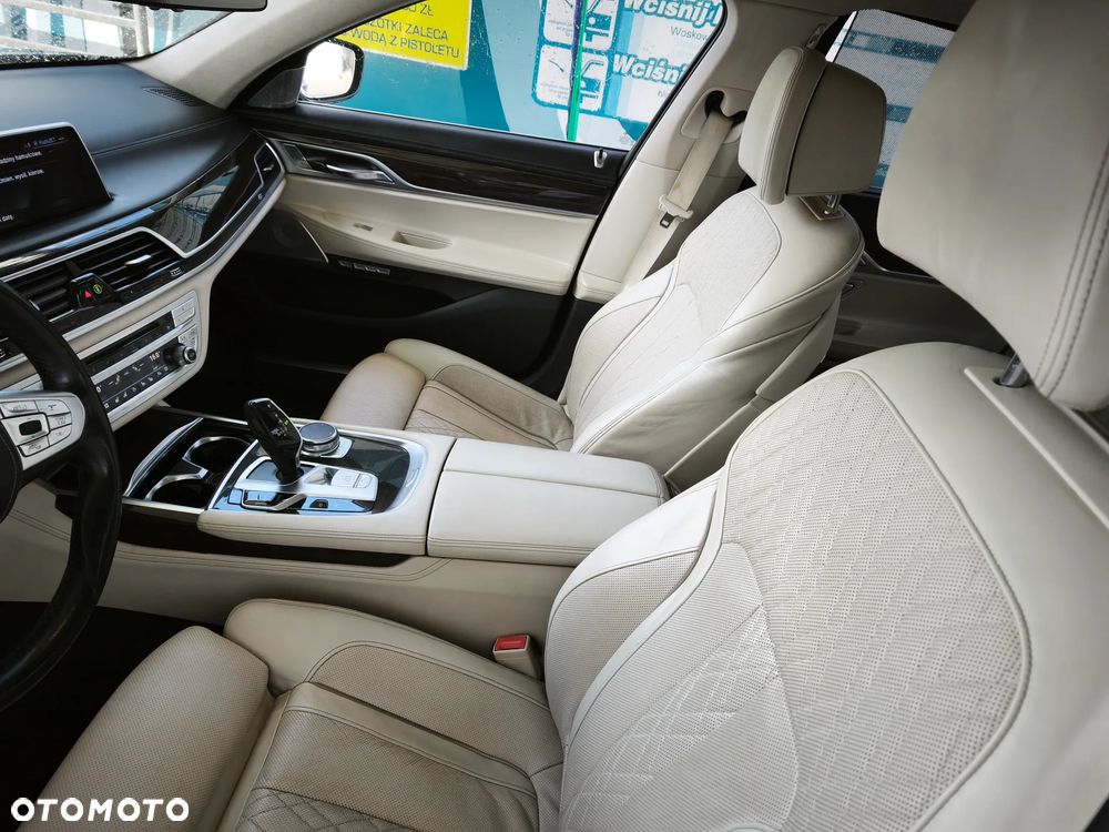 BMW Seria 7 730d xDrive - 13