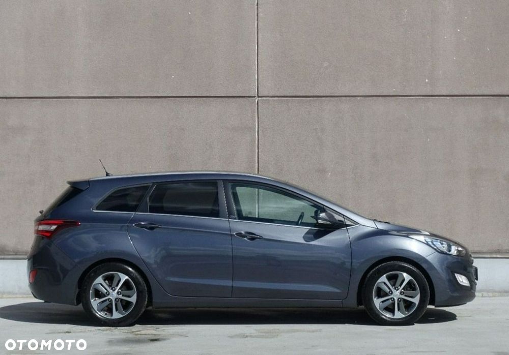 Hyundai i30 1.6 CRDi BlueDrive Go - 3