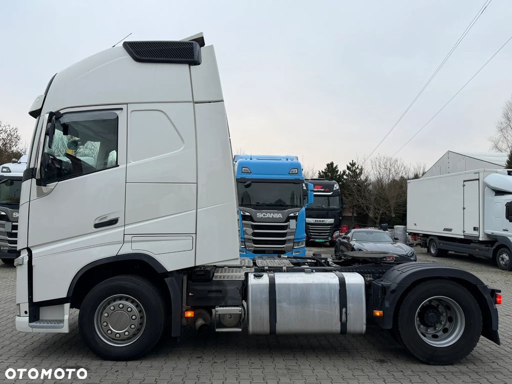 Volvo FH460 z Austrii kabina XL nowa hydraulika 600Tkm oryginalnego przebiegu - 8