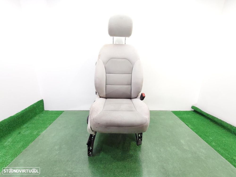 BANCO FRENTE DIREITO MERCEDES-BENZ CLASE - 1