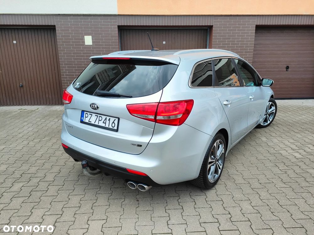 Kia Ceed 1.6 CRDi 136 ISG SW GT Line - 6