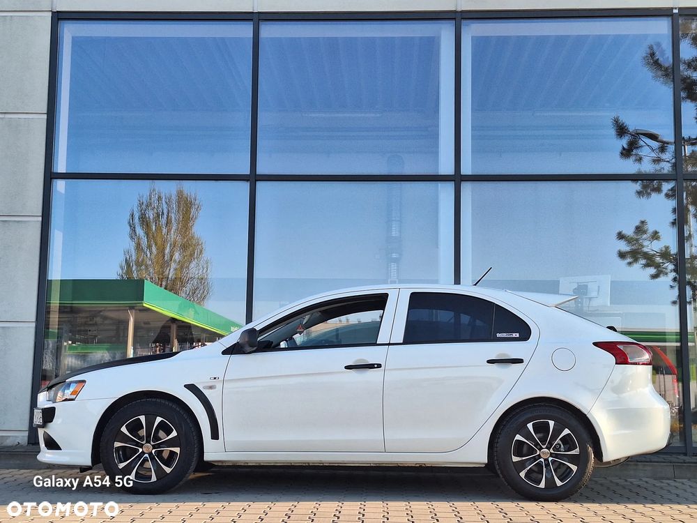 Mitsubishi Lancer 1.5 Inform - 3