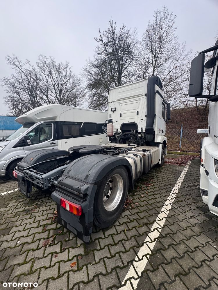 Mercedes-Benz Actros - 3