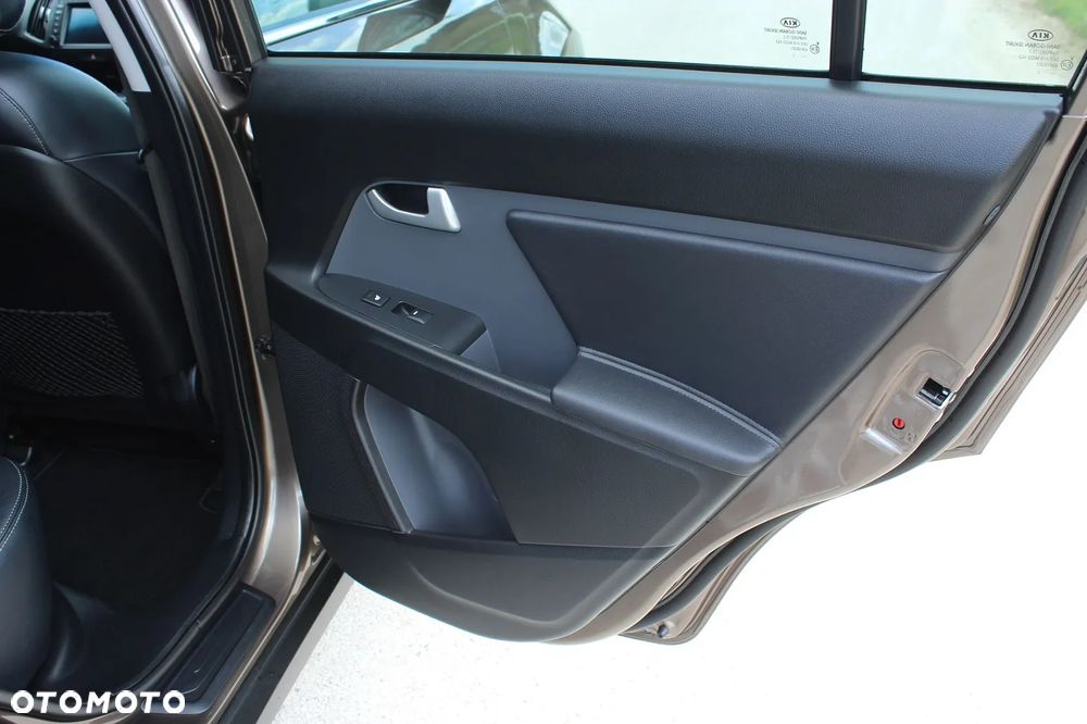 Kia Sportage 1.7 CRDI 2WD Spirit - 33