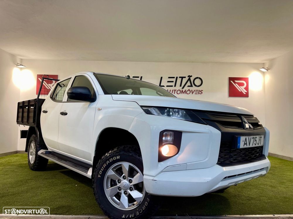 Mitsubishi L200 2.3 DI-D CD Invite 4WD - 5