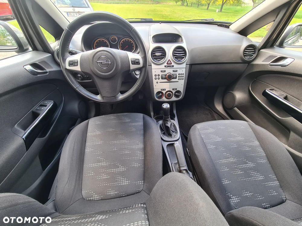 Opel Corsa - 12