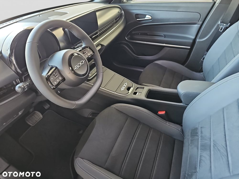 Fiat 600 1.2 Turbo Sport eDCT - 10