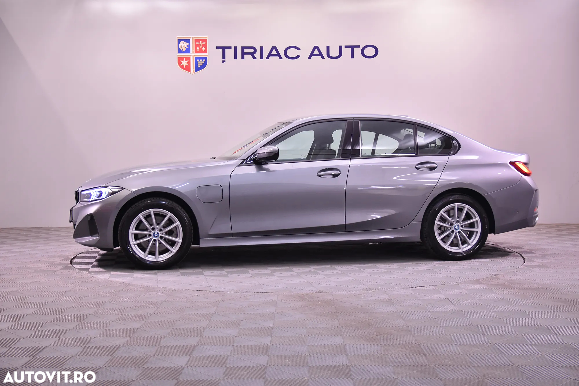 BMW Seria 3 330e xDrive AT PHEV - 2