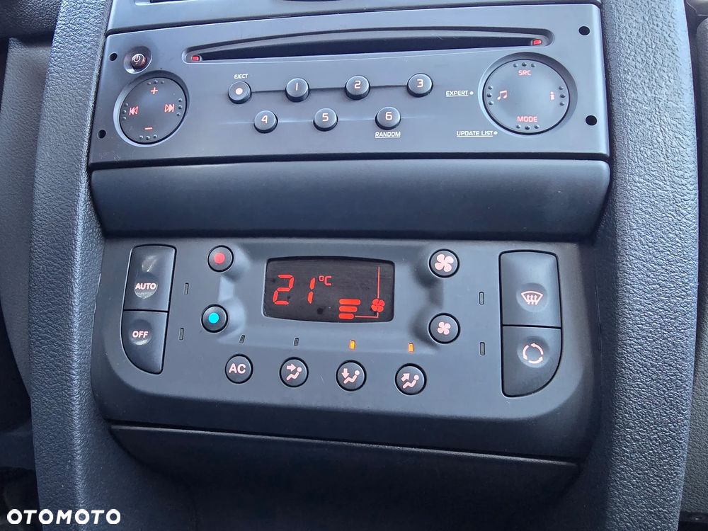 Renault Thalia 1.5 dCi Expression - 14