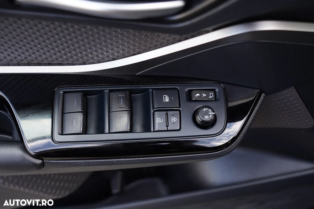 Toyota C-HR Business-Edition - 16