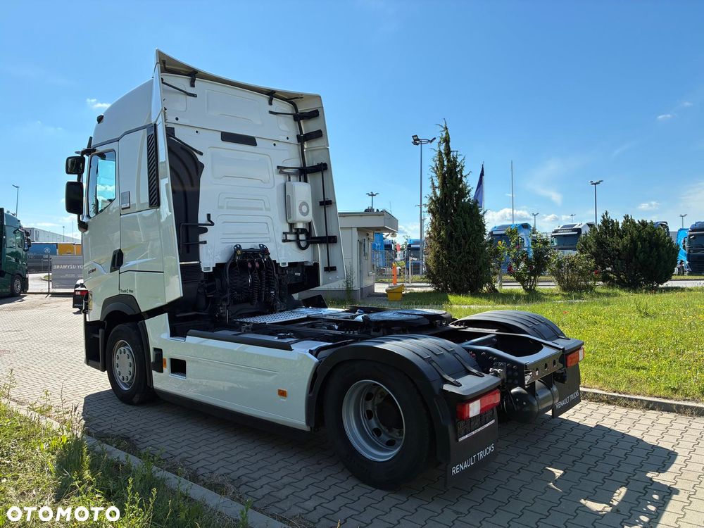Renault T480 HIGH Sleeper Cab - 7
