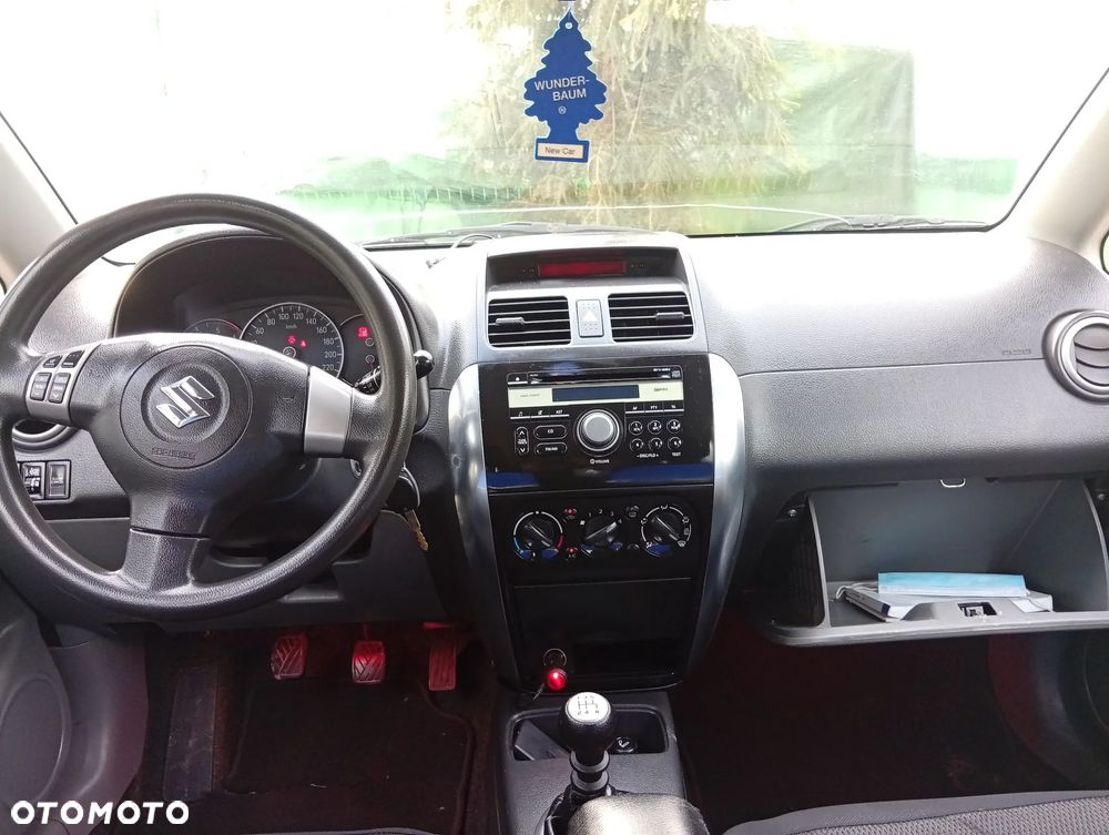 Suzuki SX4 - 5