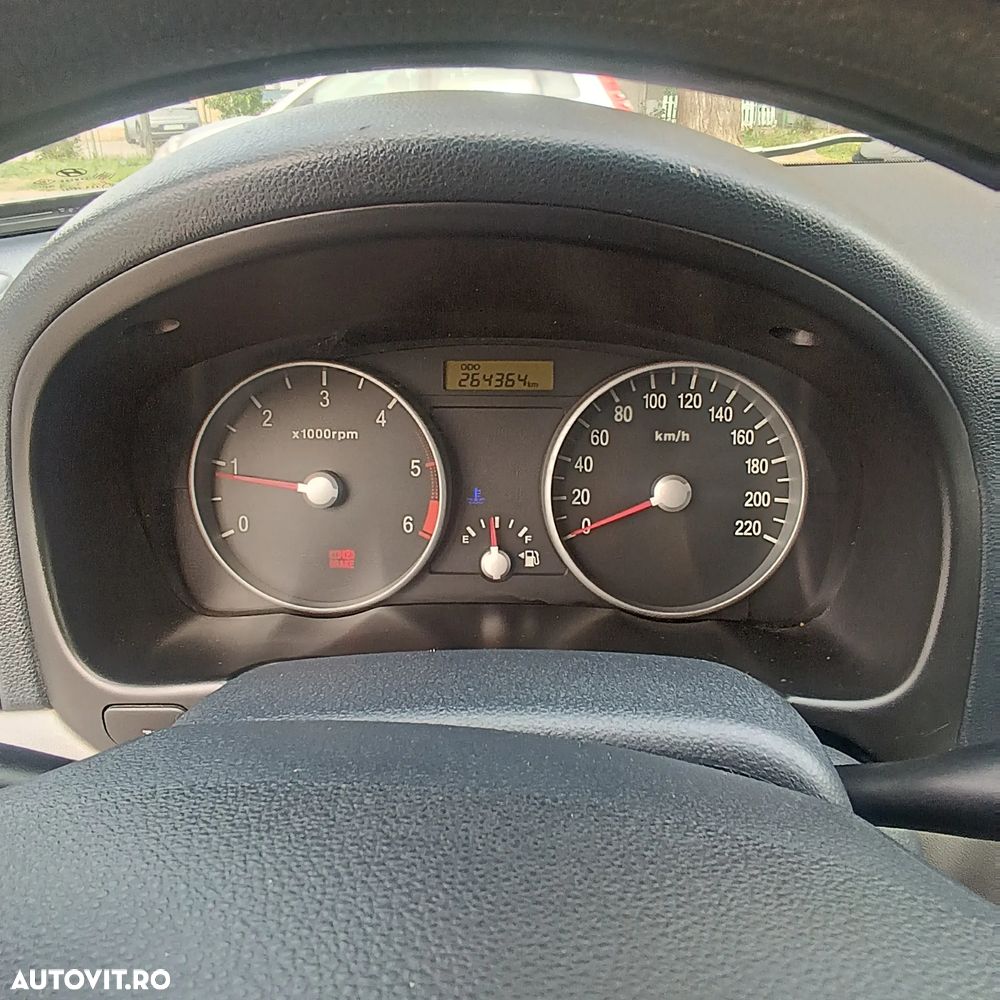 Hyundai Accent MC 1.5 CRDI GL FULL - 6