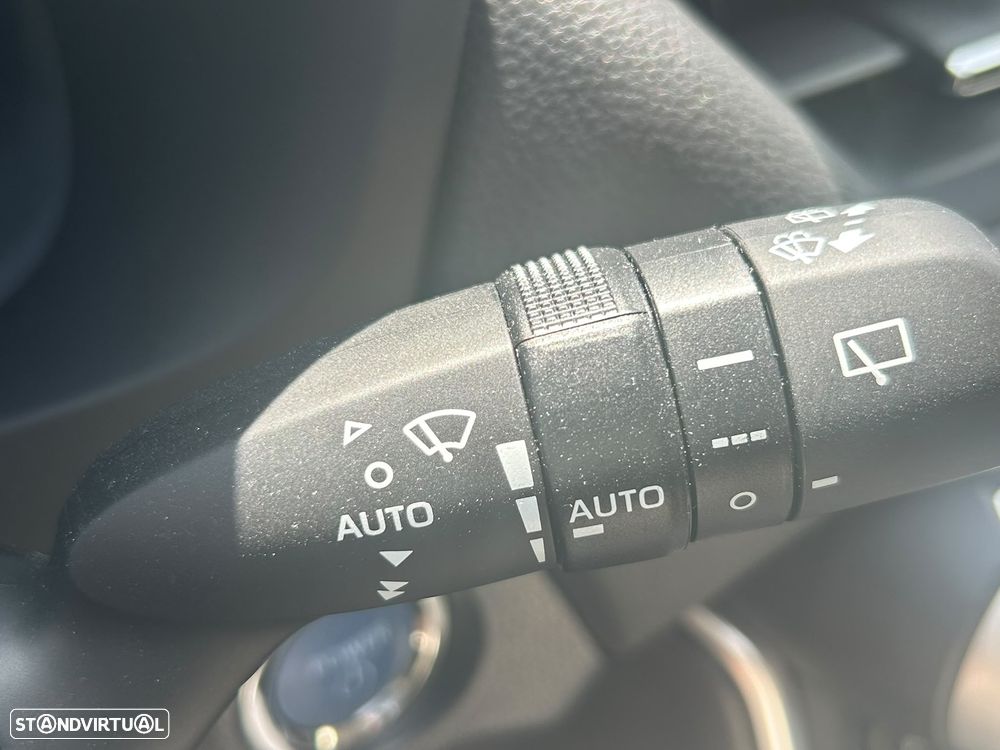 Toyota RAV4 2.5 HDF Comfort - 21