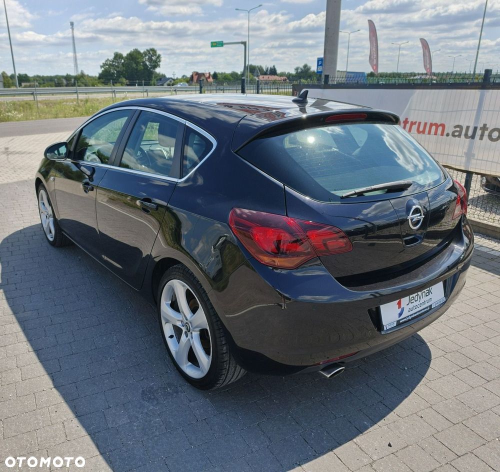 Opel Astra - 10