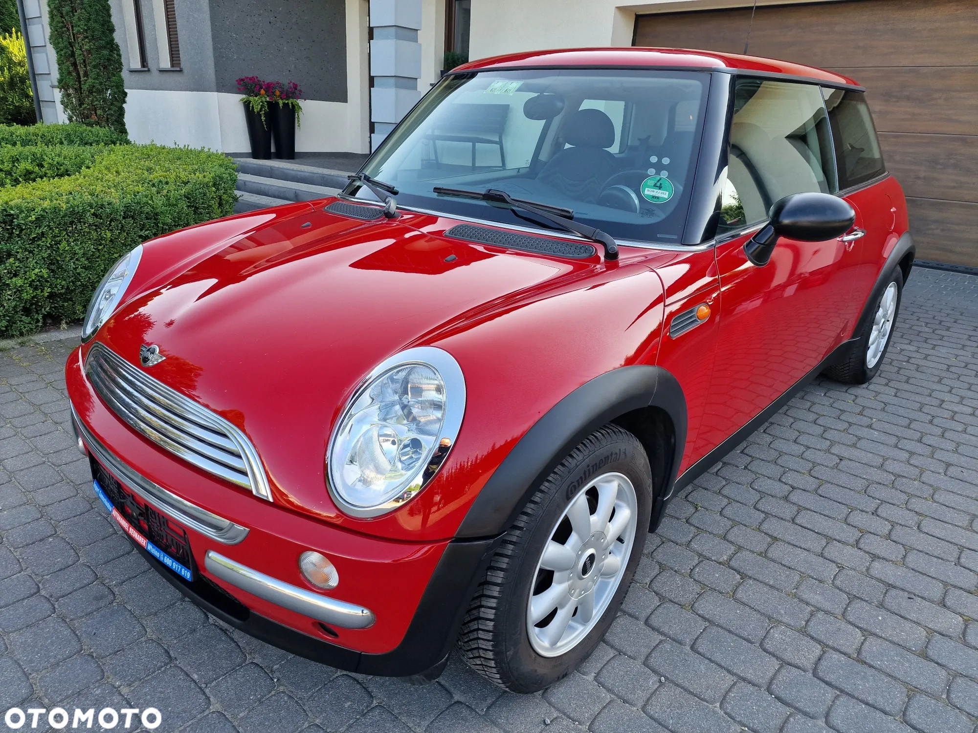 MINI ONE Standard - 14