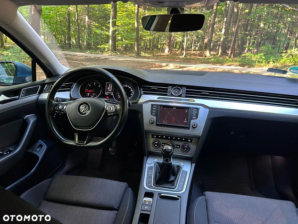Volkswagen Passat 2.0 TDI BMT Comfortline - 17