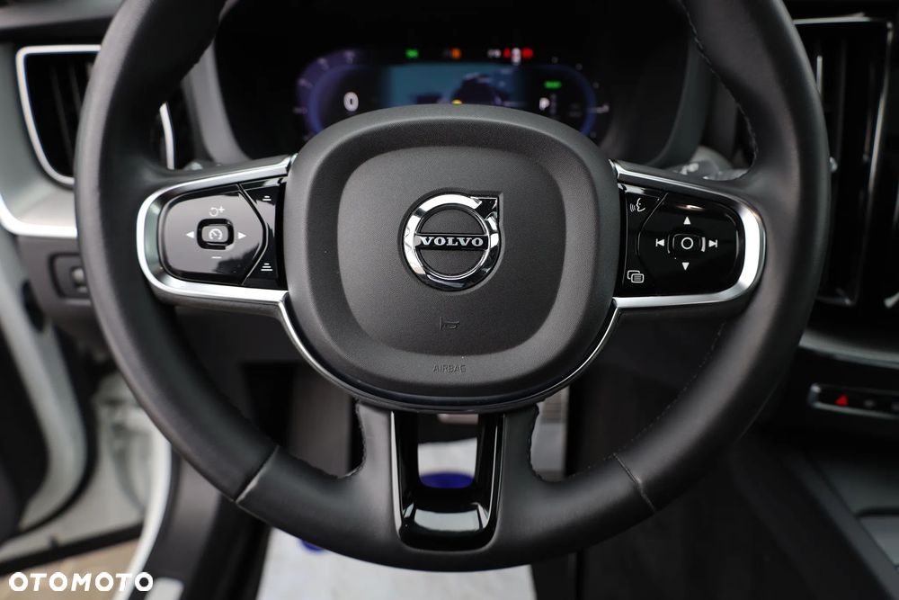 Volvo XC 60 T6 AWD Recharge Geartronic RDesign - 20