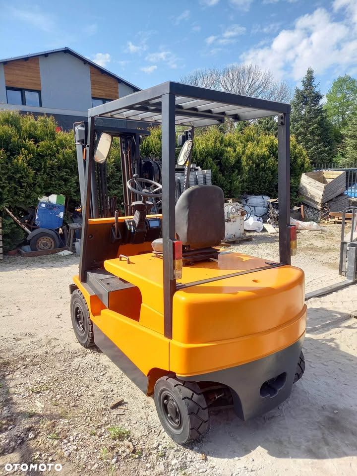 Inny Halla HBF25, Triplex 4,7 m - 2