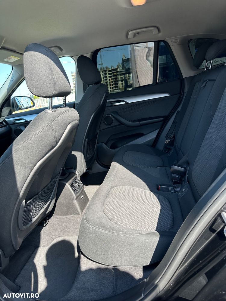 BMW X1 sDrive18d AT - 8