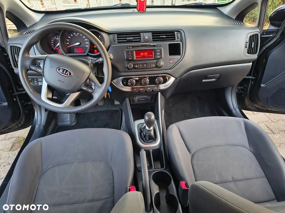 Kia Rio 1.4 M - 15
