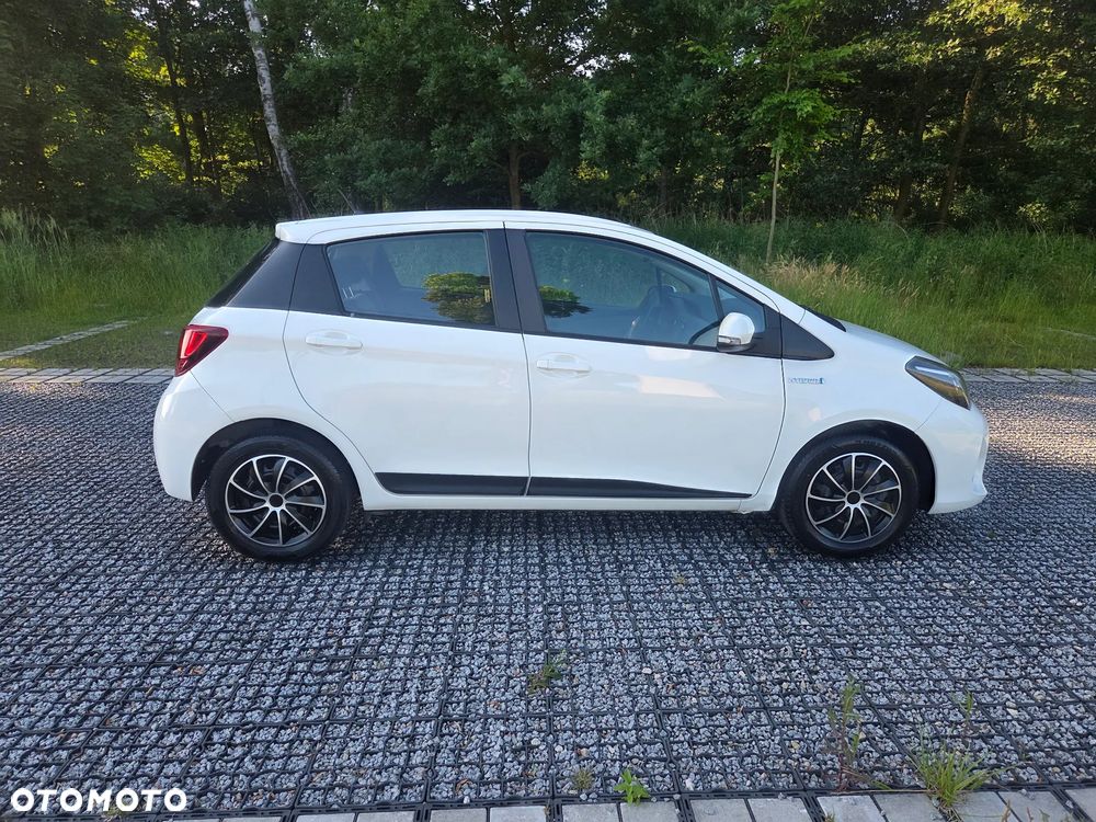 Toyota Yaris Hybrid 100 Premium EU6 - 8