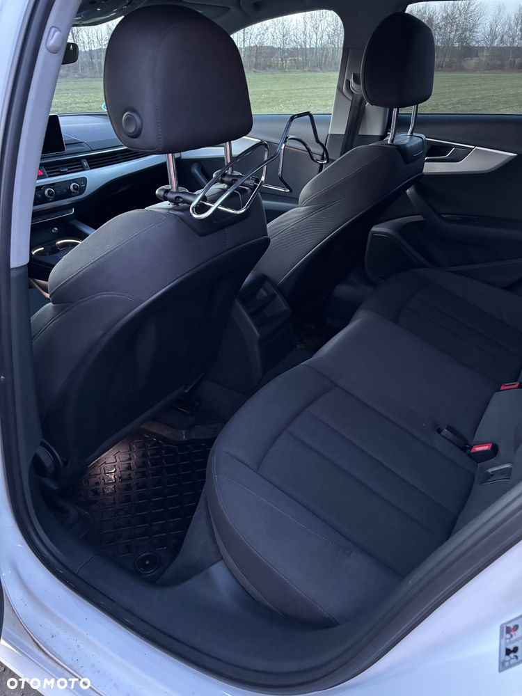 Audi A4 Avant 2.0 TDI S tronic - 14