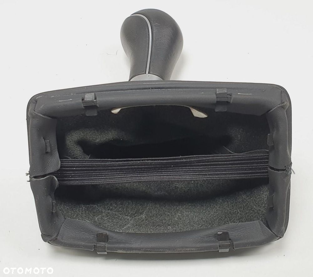 GAŁKA MIESZEK BIEGÓW MANUALNA MERCEDES GLK X204 - 8