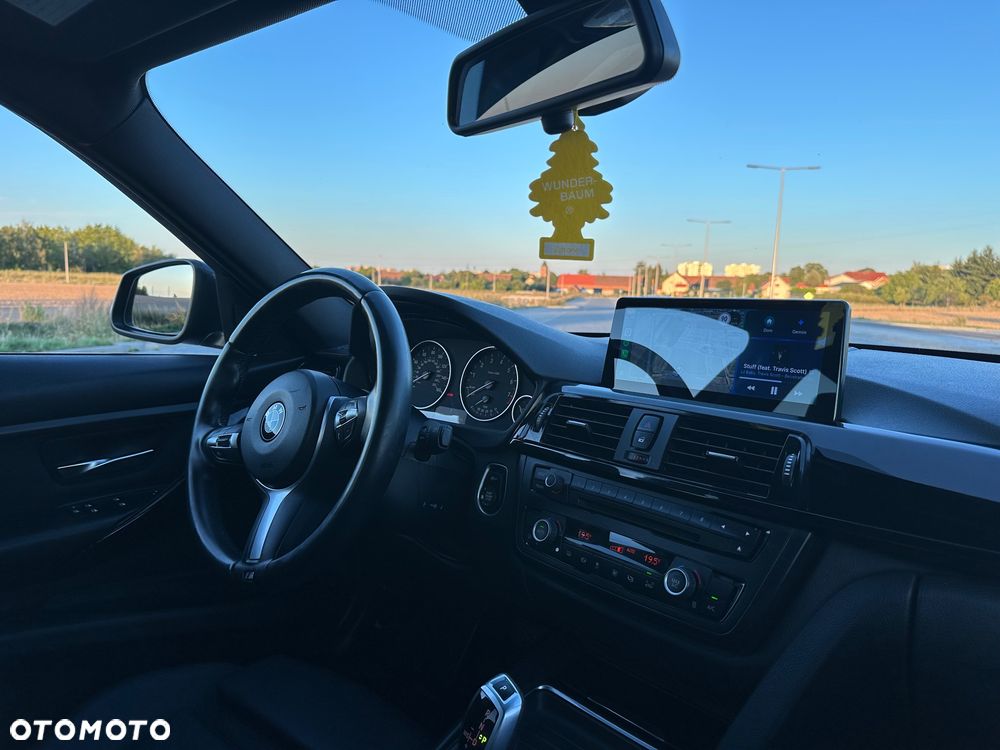 BMW Seria 3 320i - 20