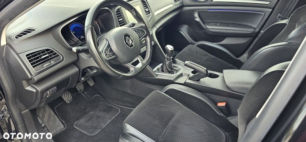 Renault Megane 1.5 Blue dCi Intens - 12