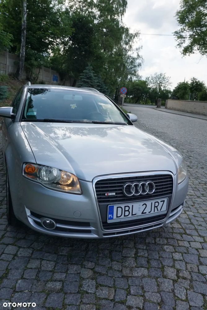 Audi A4 Avant - 4