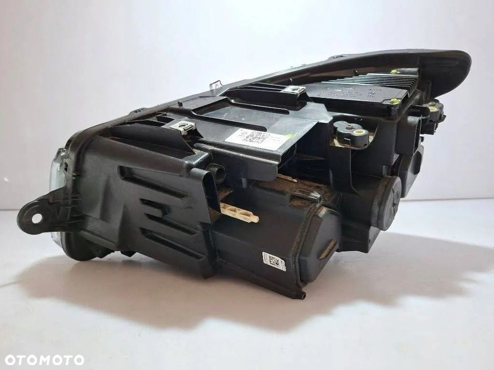 VW MULTIVAN TRANSPORTER T6.1 LIFT REFLEKTOR FULL LED PRAWY PRZÓD 7L1941036B - 11