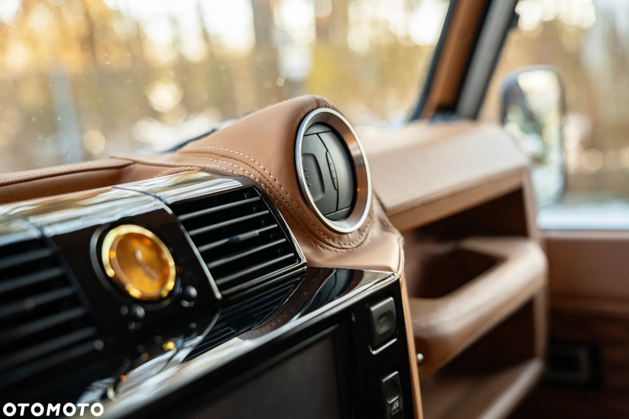 Land Rover Defender - 14