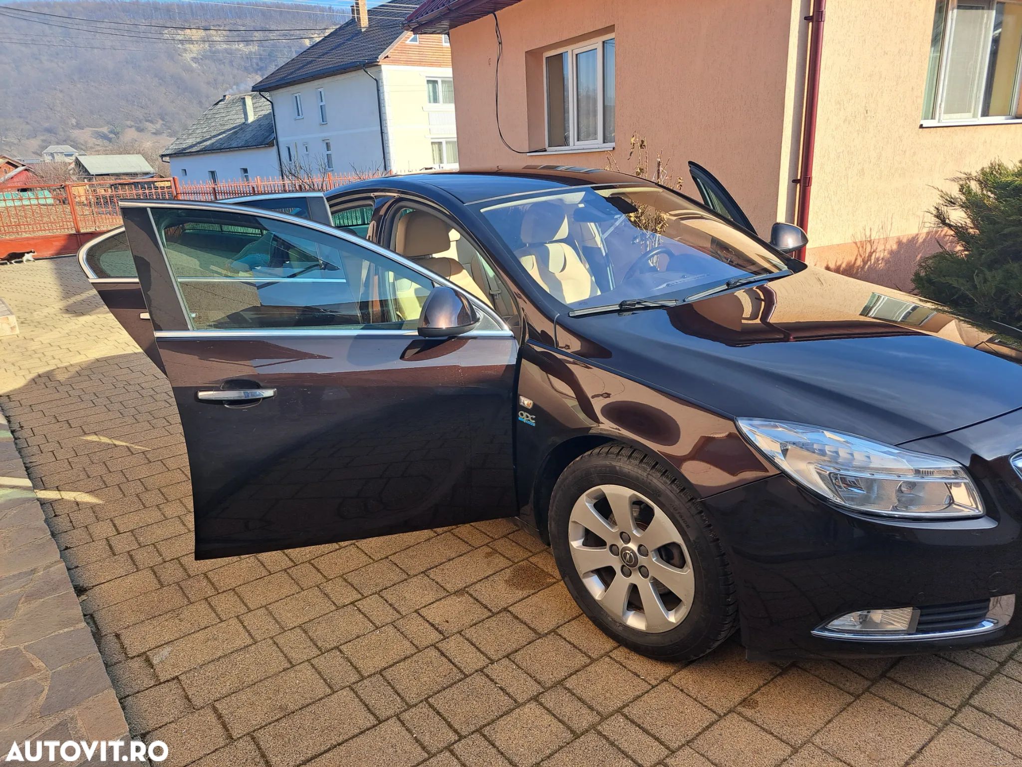 Opel Insignia 2.0 CDTI ecoFLEX Business Edition - 1