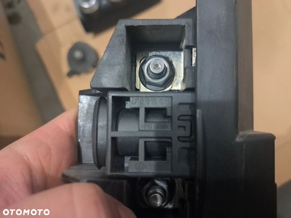 BEZPIECZNIK PIROTECHNICZNY AUDI Q5 Q7 TT 4F0915519 - 1