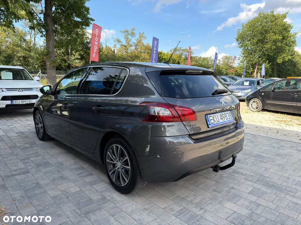 Peugeot 308 1.2 PureTech Allure S&S - 18