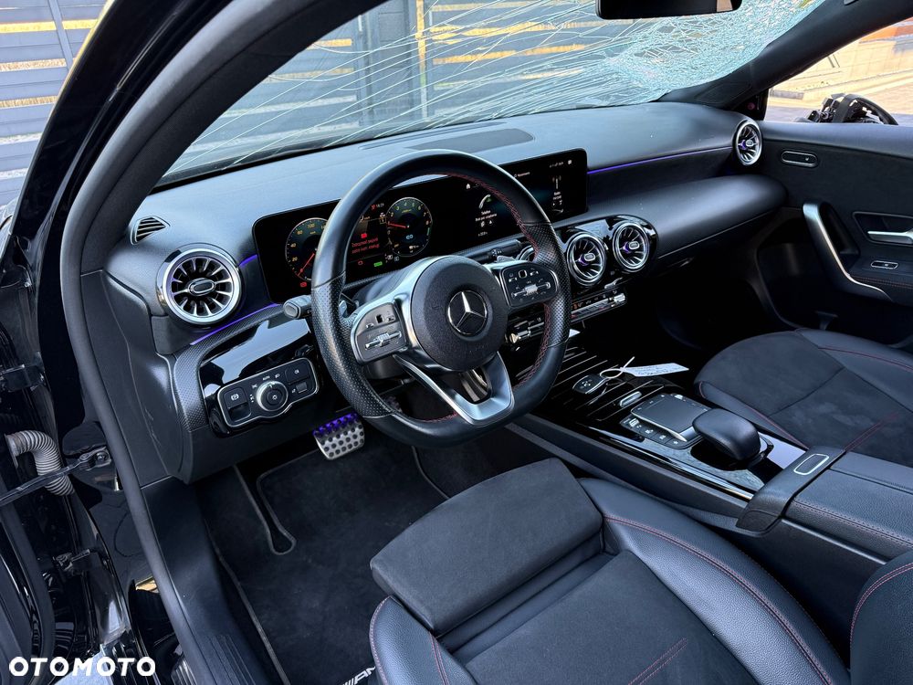 Mercedes-Benz Klasa A 250 e PHEV AMG Line 8G-DCT - 22