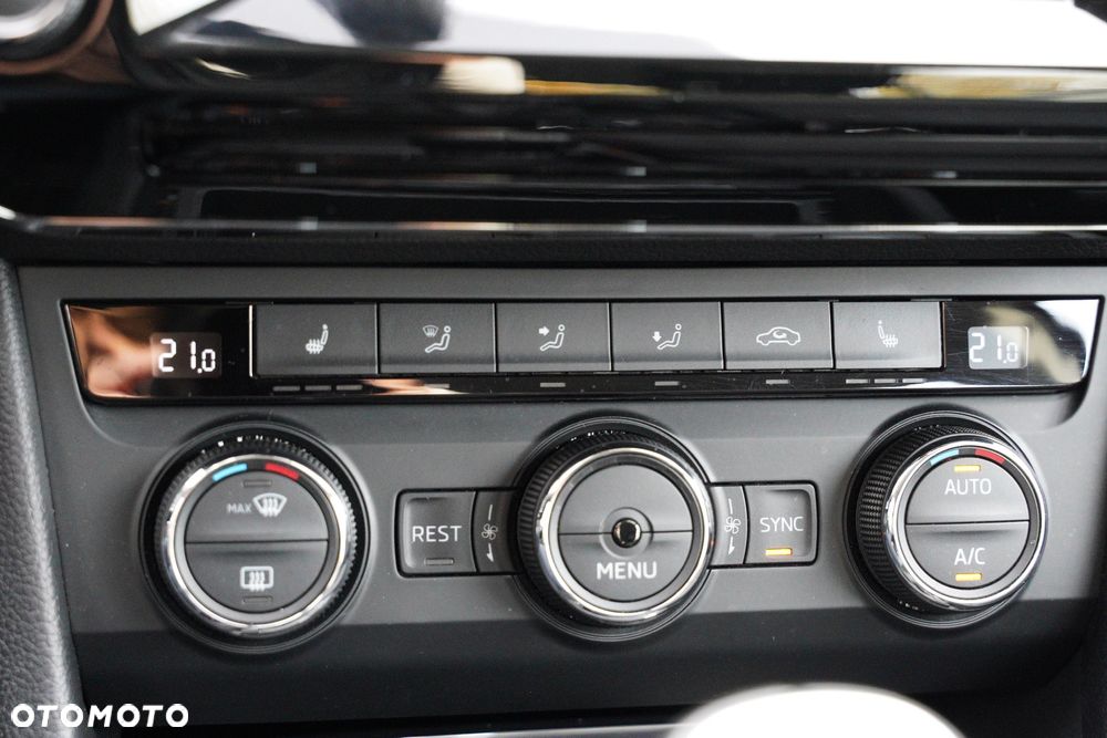 Skoda Superb 1.8 TSI Ambition - 23